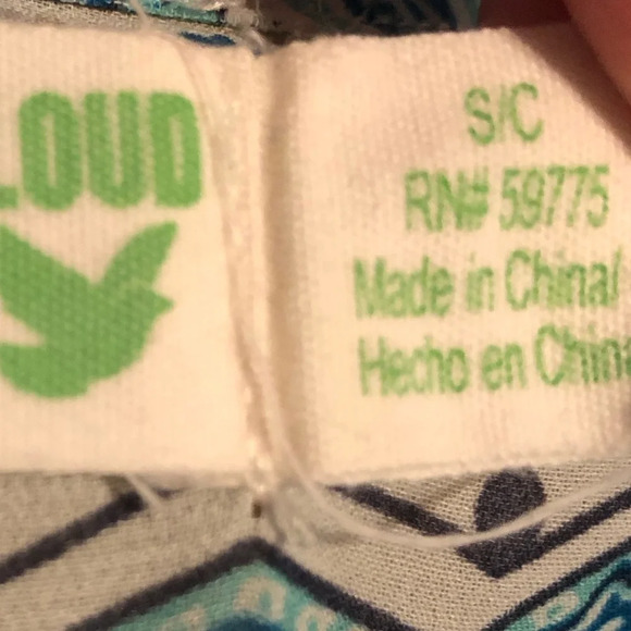 Small Selena Gomez Dream Out Loud Sleeveless Button Down Paisley Collared Tank - Picture 3 of 8